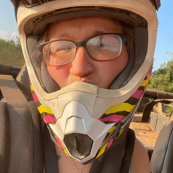 Meet your Posher, Stephanie - Picture 9 of 11